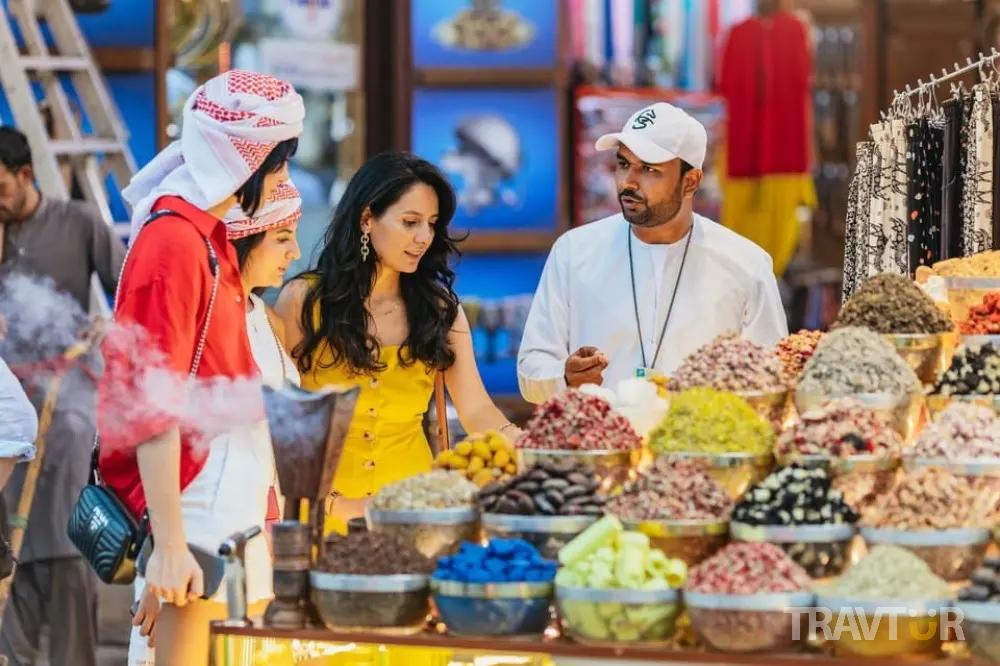 dubai old dubai souks abra ride and street food tour e11041735371640